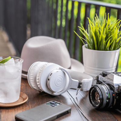 Audio Technica Wireless Over-Ear Headphones in White - ATH-M20xBTWH